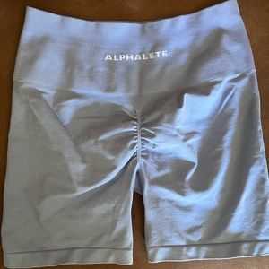 Alphalete Amplify Short Digital Violet